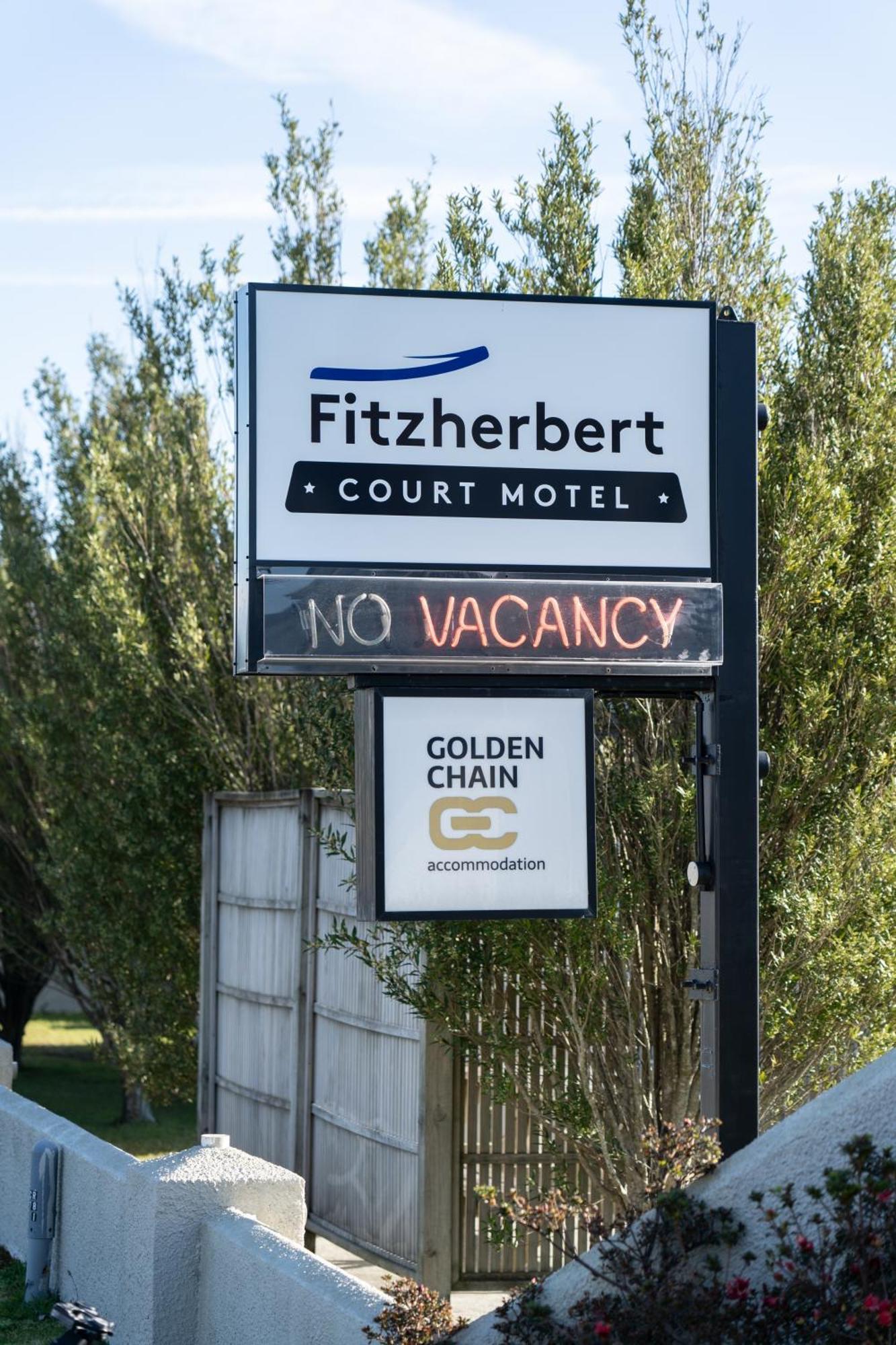 Fitzherbert Court Motel Hokitika Exterior photo